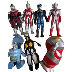 【バンダイ】ウルトラマン　ソフビ　人形　まとめ売り　バルタン星人　ウルトラマン父の画像