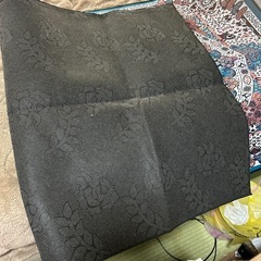 花柄と幾何学模様のラグマットの画像