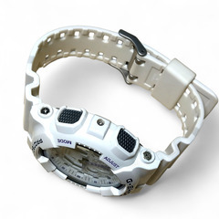 CASIO G-SHOCK　GA100A　ホワイトの画像