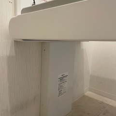 TOTOオムツ交換台　１０万円超の品の画像