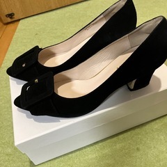 モードカオリ　黒スゥエードパンプスの画像