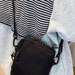新品　未使用品‼️🤗　ノースフェイス　ショルダーバック　限定品です‼️🤗の画像