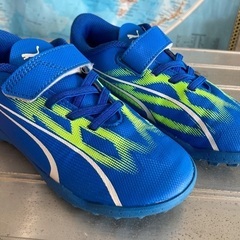 サッカー　シューズ　PUMA（プーマ）  キッズ　美品　18.0  箱ありの画像
