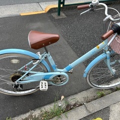 女の子用自転車の画像