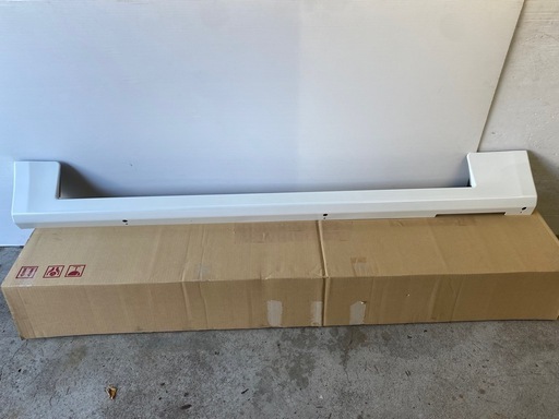 モデリスタ 200 ハイエース 標準 サイドステップ 右 070 未使用