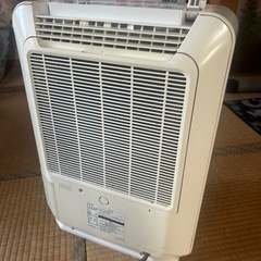 東芝 パワフルスリム 除湿乾燥機 6.3L ホワイト RAD-63DEXの画像
