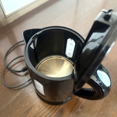 電気ケトル 湯沸かし器 の画像
