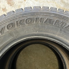 265/65R17 ヨコハマタイヤ 4本の画像