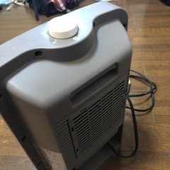 山善　セラミックファンヒーターの画像