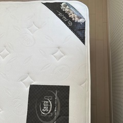 ドリームベッド　フレーム　Serta マットレスの画像