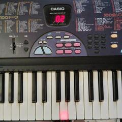 casio 光るキーボード CTK-560L ACアダプター付　近場無料でお届けしますの画像
