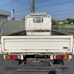 日産アトラス1.5tの画像
