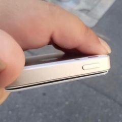 iPhone se 1  64GBの画像