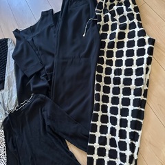 レディーストップス5点、ボトムス2点の画像