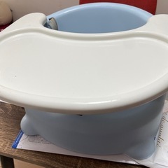リッチェル 2WAYごきげんチェア　ブルーの画像