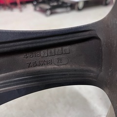 タイヤホイール215/40R18の画像
