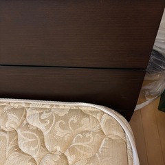 【シモンズ】クイーンサイズ✴︎ベッドセットの画像