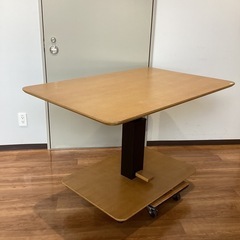 昇降テーブル【町田市再生家具】　251453の画像