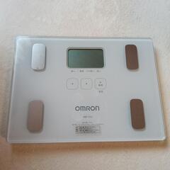オムロン　体重計　HBF-212の画像