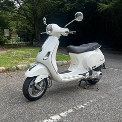 ピアジオベスパLX125ieの画像