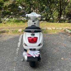 ピアジオベスパLX125ieの画像