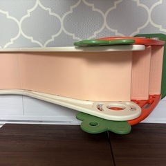 滑り台の画像