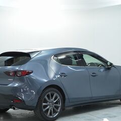 マツダ MAZDA3 ファストバック 　２０Ｓ　バーガンディーセレクション🚙✨の画像