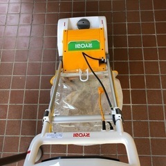 京セラ製(旧RYOBI)電動芝刈り機　　中古品の画像