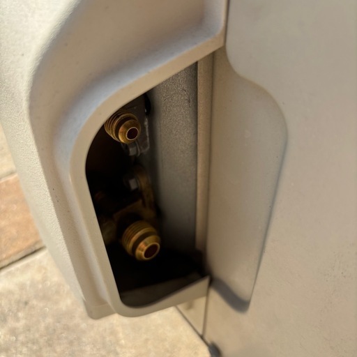 基本取り付け工賃込み‼︎直接引き取りも大歓迎‼︎直接引き取り10,000円引き‼︎ダイキン 主に8畳用 エアコン ATC25SSE3-
