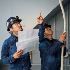 【土日限定】工場内の電気工事作業（補助スタッフ）募集！の画像
