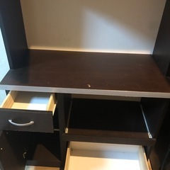 食器棚の画像