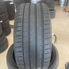 無料タイヤ　244/35ZR19【1022】の画像