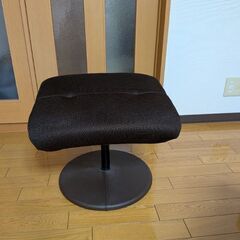 リクライニングチェアー　オットマン付きの画像