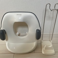 リッチェル　補助便座　スタンド付きの画像