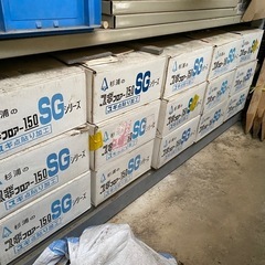 30cm角　玄関タイル　20枚入り100箱くらい　一枚20枚入り　新品の画像