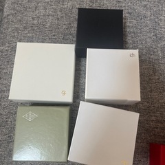木の箱と空き箱セットの画像