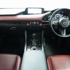 マツダ MAZDA3 ファストバック 　２０Ｓ　バーガンディーセレクションの画像