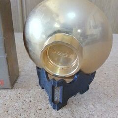 金杯　24KP  実家整理品　記念品　弥生会館名入り　寅柄　経年保管品　の画像