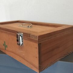 おしゃれな救急箱 木箱 セキュリティBOX アンティーク風 小物収納 スパイスボックスとしてもの画像