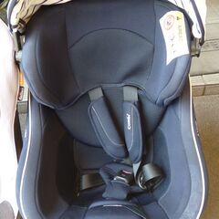 お引取り限定/三重県/値引不可　中古 現状品　チャイルドシート　1台1500円（G-223-A）の画像