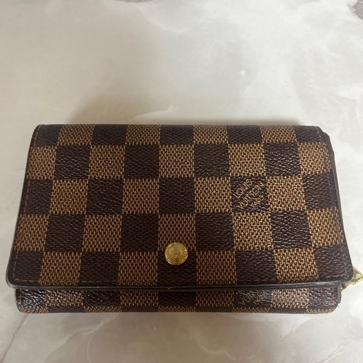 「本日のみ値下げします」ルイヴィトン財布