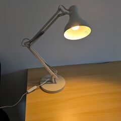 MUJI LEDアルミアームライトスタンド・ベース付の画像