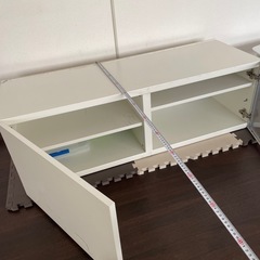 テレビボードの画像