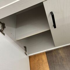 【広島石内店】ジモティ割あり！！２枚扉食器棚/クリ-ニング済み/HG-6865
の画像