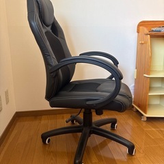 ゲーミングチェア、ハイバックチェアの画像