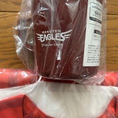 【新品未開封】楽天イーグルスユニフォームとマグカップの画像