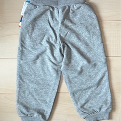 100 新品タグ付　パウパトのスウェット　バースデイの画像