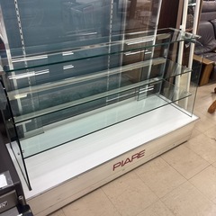 ガラスショーケースの画像