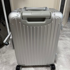 RIMOWA スーツケース　機内持ち込みサイズの画像