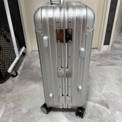 RIMOWA スーツケース　機内持ち込みサイズの画像